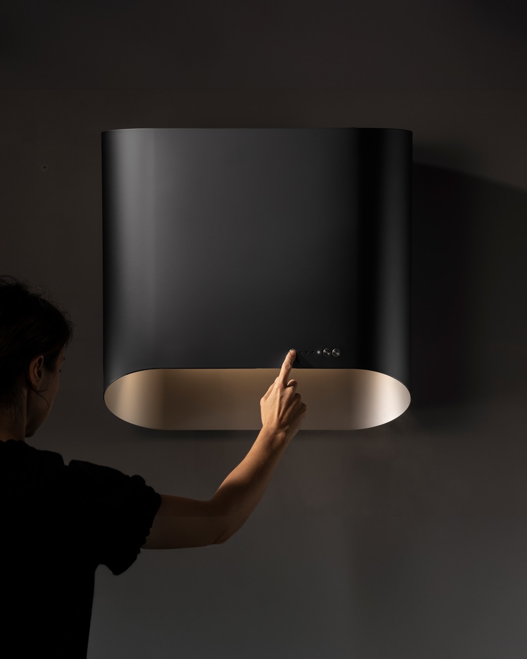 Elevating Kitchen Air Quality: The Art and Innovation Behind KROGH Cooker Hoods