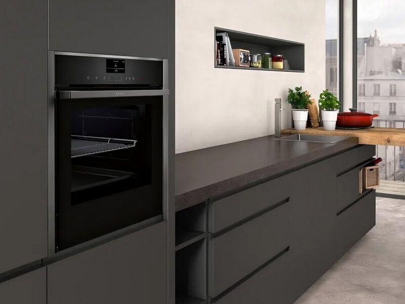 NEFF N90 B47FS22G0 Built-in Steam Oven - Image 2